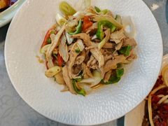 -汗腾格里·风味餐厅(新疆驻京办店)