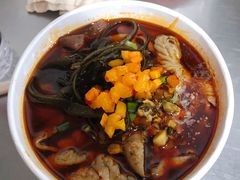 -中山牛肉肥肠粉面馆(军工社区店)