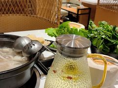 -东椰·海南椰子鸡火锅(朝阳门店)