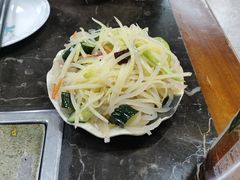 -日新铁锅焖面(坝上店)