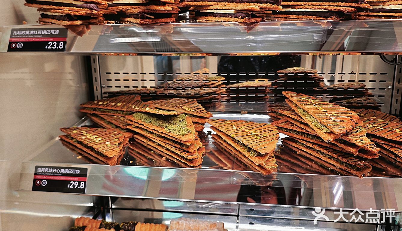 渝州宾馆周边美食，两家面包甜点烘培爆火