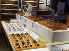 -沪睛眼镜蔡司官方授权店(金桥佳林路店)