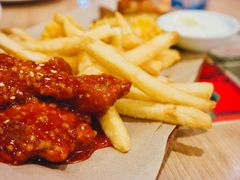 -必胜客(百联又一城店)