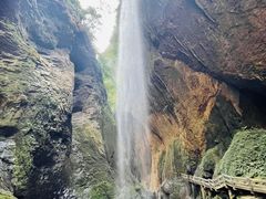 -龙水峡地缝景区