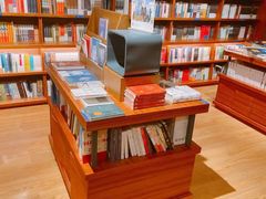 -上海三联书店READWAY(华中首店)