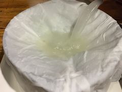 清爽白菜垫底-汉阴白火石汆汤