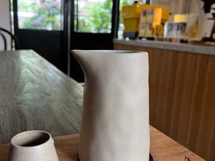 -彳亍咖啡·这里(水湾路店)