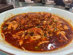 水煮肉片-川人川菜馆·小龙虾·鲜虾现做(黄山路店)