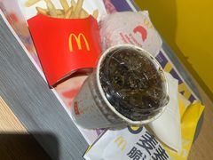 -麦当劳(中山公园龙之梦店)