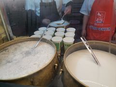 -正宁路小吃夜市