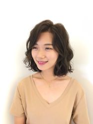 -HAIR CORNER