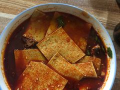 红油米线-老字号杨坡红油米线腊汁肉夹馍(东四道巷店)