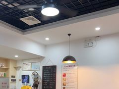 大堂-老何家后安粉·糟粕醋海鲜火锅(三亚湾椰梦长廊店)