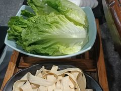 -乡土黄·鲜牛肉火锅·小龙虾(兴业街店)