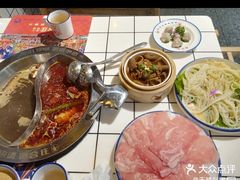 番茄鸳鸯锅-贤合庄卤味火锅(济南泉城路店)