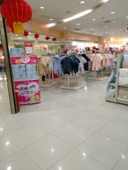 -爱婴室(上海嘉定罗宾森广场店)