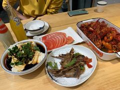 -聚汇三少·龙虾·中餐厅(莫邪路新天地店)