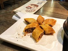 -童年小筑餐厅(申花路店)