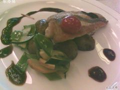 原本应该是鳕鱼，改成海鲈了，寡淡-北京建国饭店杰斯汀法餐厅