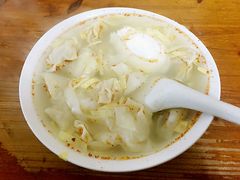 -胖子馄饨坊(天目大厦东南)