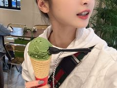 -Fridi Patisserie Cafe