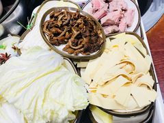 -营信刘罗锅铁锅炖(建华店)