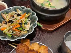 -古都历食南京菜·烤鸭·鸭血粉丝·汤包(南京博物院店)