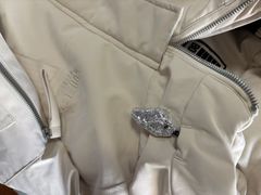 -布瑞琳洗衣(西堤红山店)