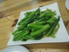 炝炒香蒜菜心-盛燕泥丁粥