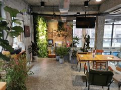 -腾爱熊猫咖啡生活馆(老东门店)