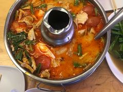 -J Daeng Seafood