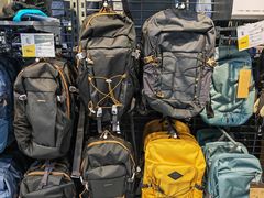 -迪卡侬(高新万达店)