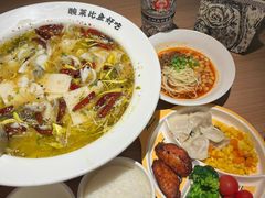 -太二酸菜鱼(长沙IFS国金中心店)