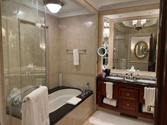 -广州富力丽思卡尔顿酒店