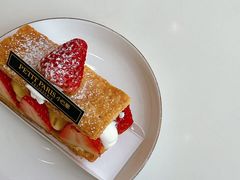 草莓拿破仑-PETIT PARIS 小巴黎(凯德1818店)