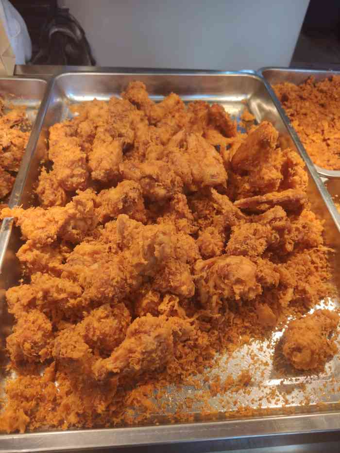 白氏水头排骨(汇水河路店)-"偶然路过,说很好吃!老板娘超级热情,她说.