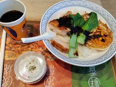 葱油煎蛋鸡排饭-吉野家(红博中央公园店)