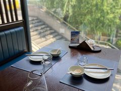 -湖畔鲁菜·二十年老字号餐厅(大明湖店)