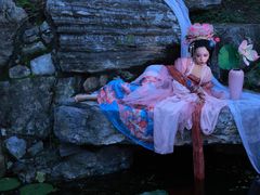 -九月鹰飞汉服摄影工作室