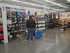 -迪卡侬(苗岭路店)