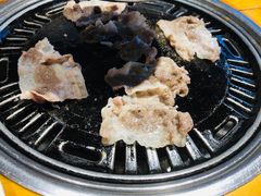 -唯成•韩国炭火烤肉 유성고기