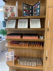 -悦颜美佳·美容·美甲美睫