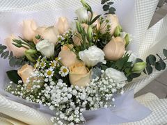 -亭亭鲜花店(中山北路店)