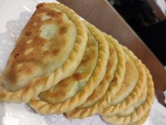 韭菜盒子-北李妈妈菜·虾爬子大锅贴(贵和店)