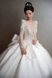 -洋洋婚纱品牌集合店