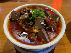 土冒血旺-炉小二铜锅牛蛙•川湘菜(三里屯店)