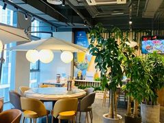 大堂-日进一片海.生腌海鲜火锅.宵夜烧烤(三里屯总店)