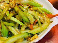 白菜梗炒肉-金锅小厨(乐活街店)