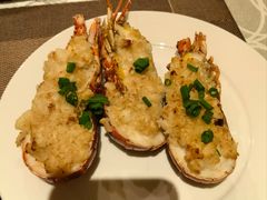 -大中华希尔顿酒店-念自助餐·嗨啤·小龙虾