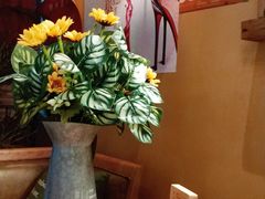 -临界音乐酒馆·小龙虾·江湖菜(华熙LIVE·鱼洞店)